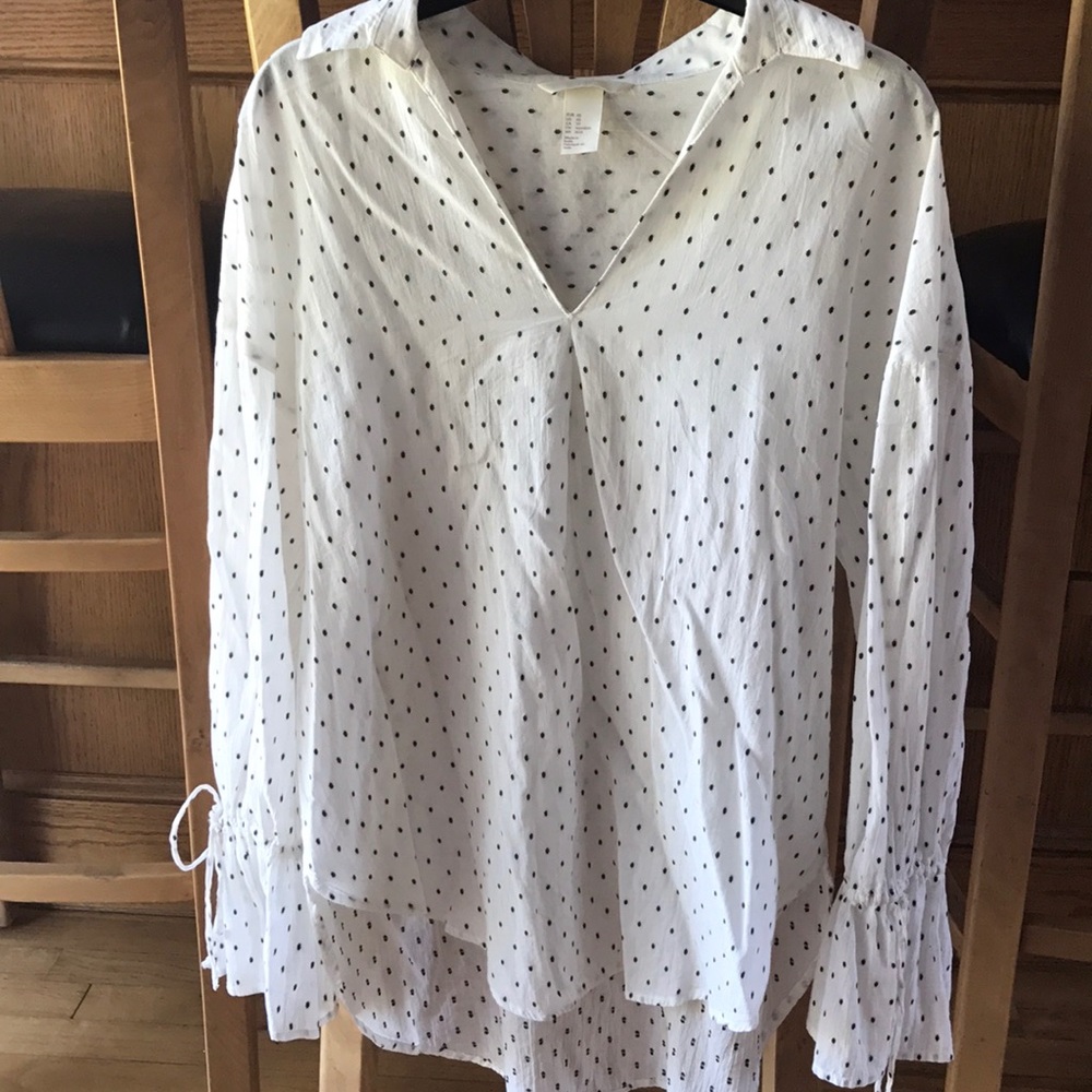 White patterned  blouse